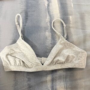 NEVER WORN - SKIMS Light Gray Women's Bralette